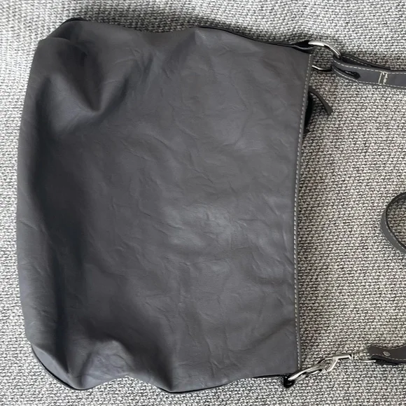 Rosetti Gray Crossbody Bag with Adjustable Strap - Picture 2 of 16